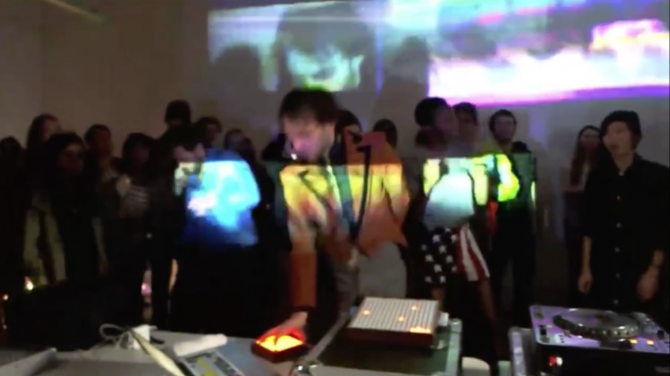 Photo of set Daedelus.