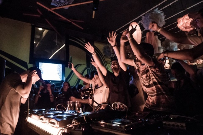 Photo of set Pional.