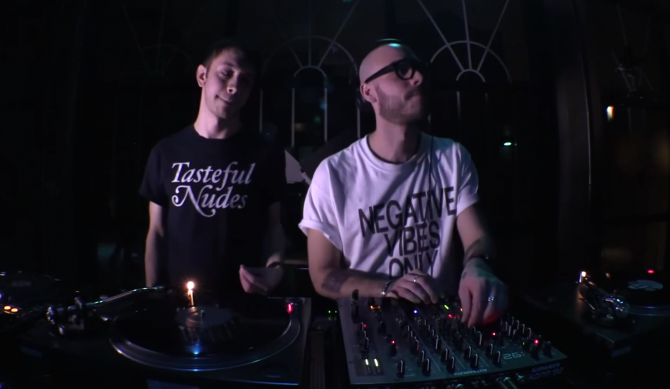 Photo of set Steve Mizek & Savile.