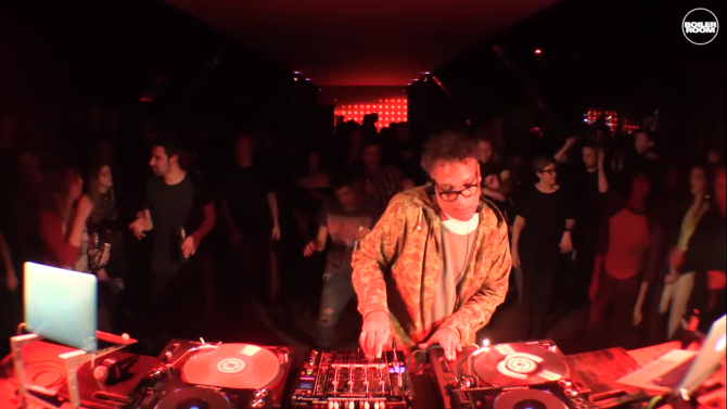 Photo of set Jay Scarlett.