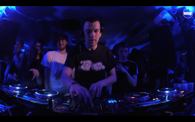 Photo of set Royal T.