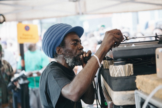 Photo of set Aba Shanti-I.