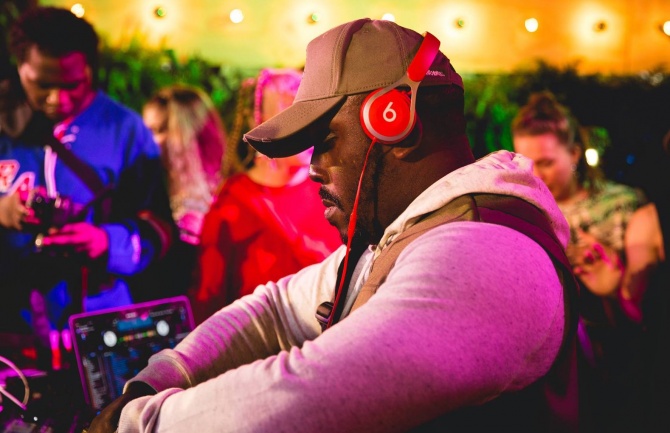 Photo of set Kenny Allstar.