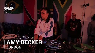 Photo of set Amy Becker.