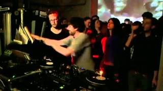 Photo of set Move D.