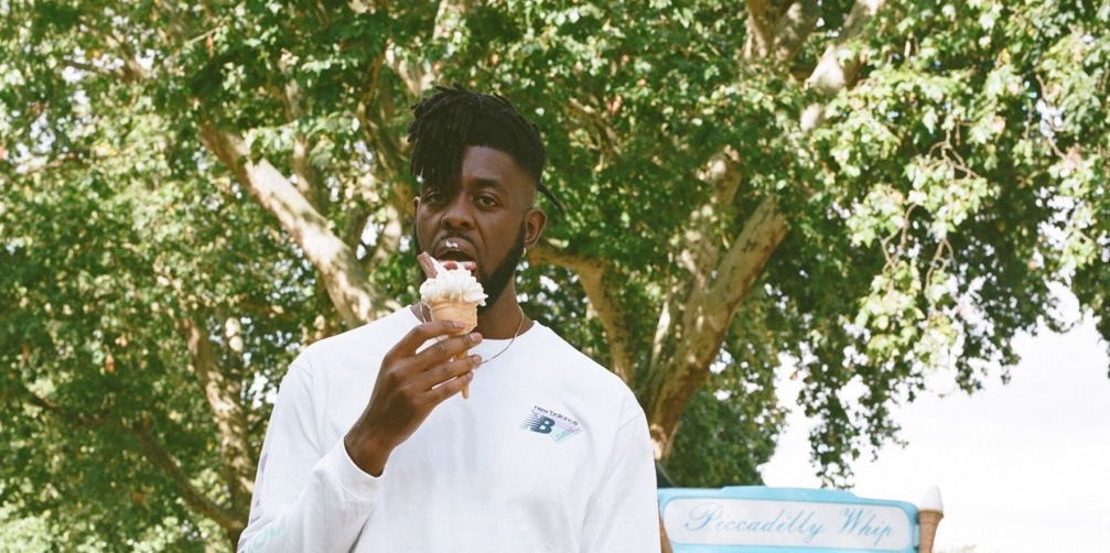 Photo of set Ashley Henry.