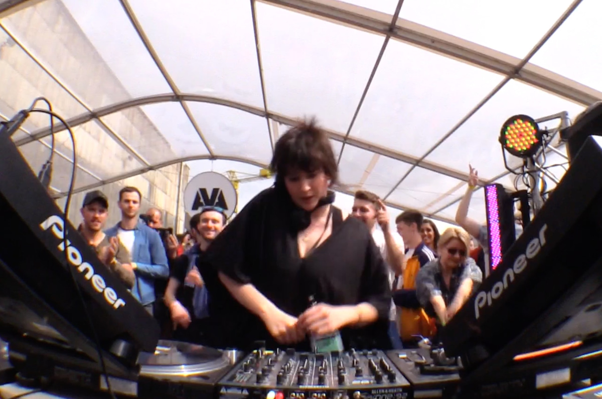 Photo of set Saoirse.