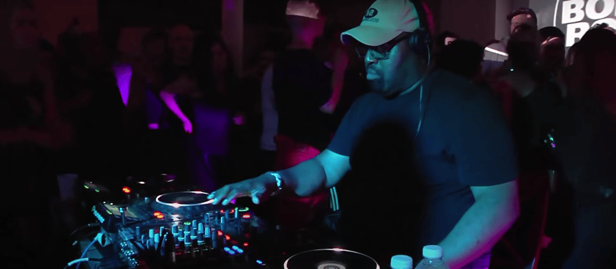 Photo of set Frankie Knuckles 60 Min Mix.