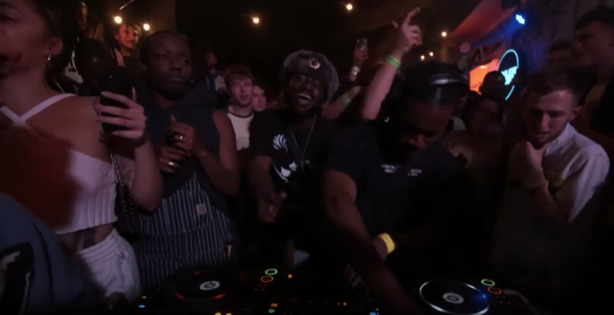 Photo of set Lord Apex.