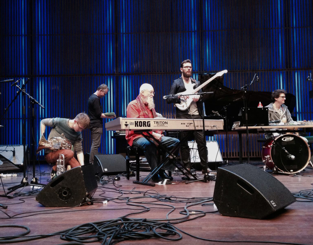 Photo of set Terry Riley & Friends – 'In C'.