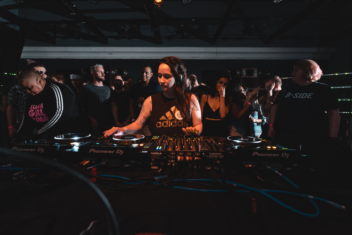 Photo of set Jett Chandon.