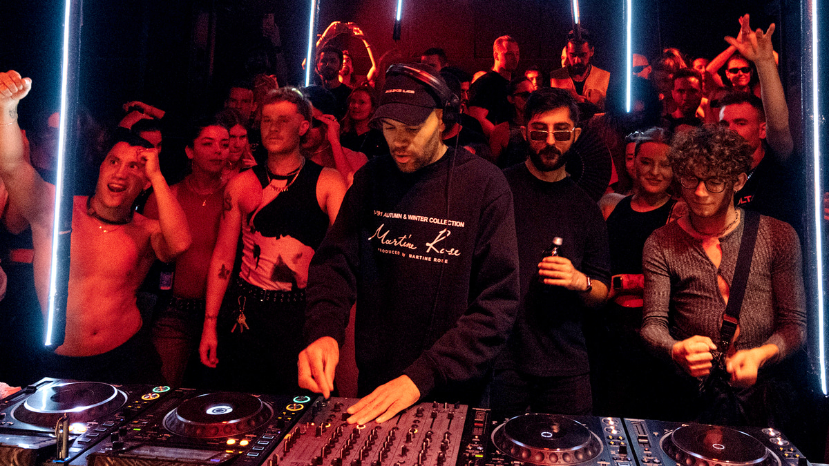 Photo of set François X.