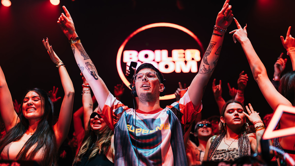 Photo of set Frederic..