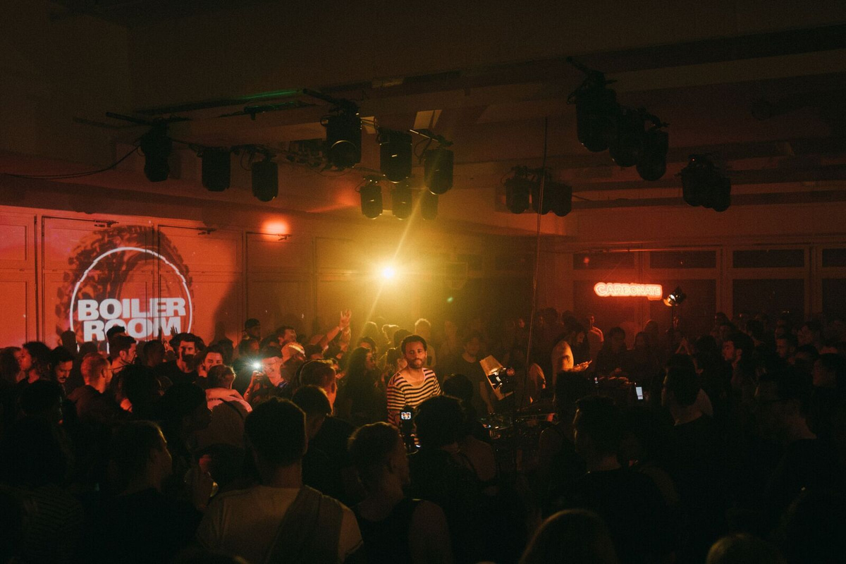 Photo of set Jimi Jules.