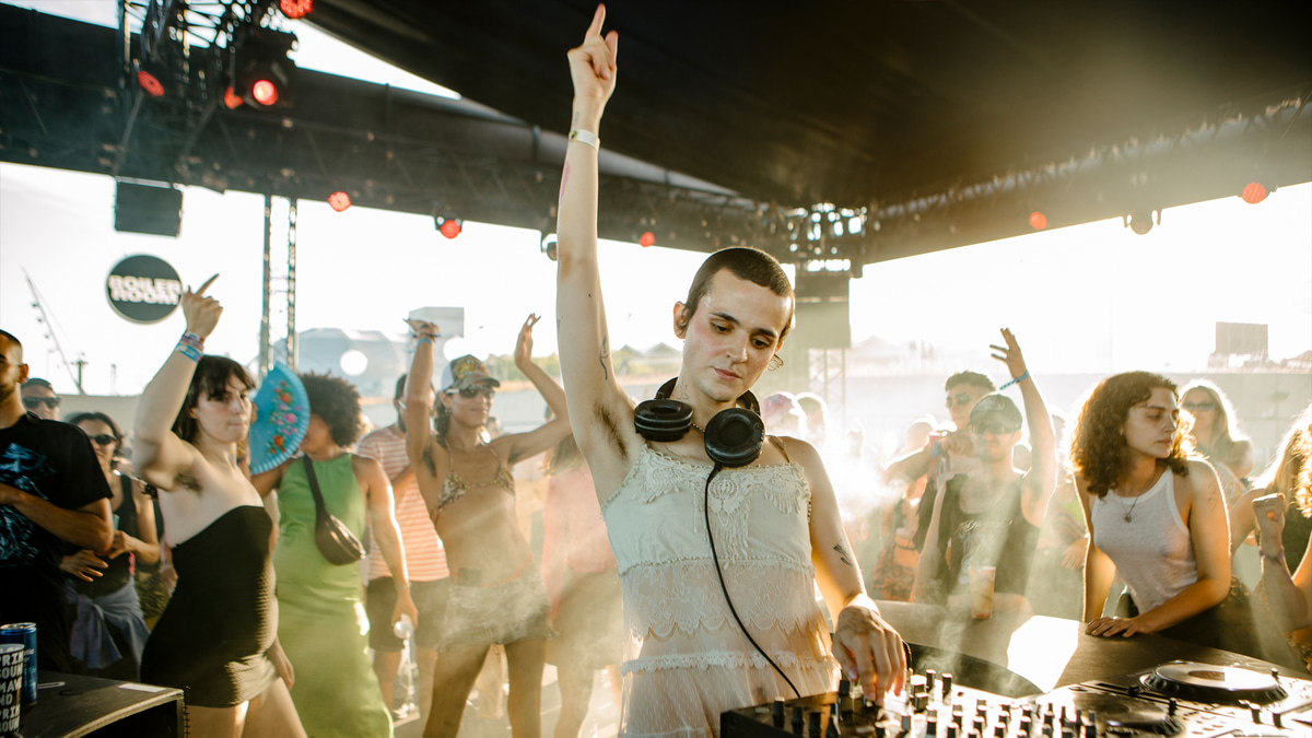 Photo of set JOVENDELAPERLA.