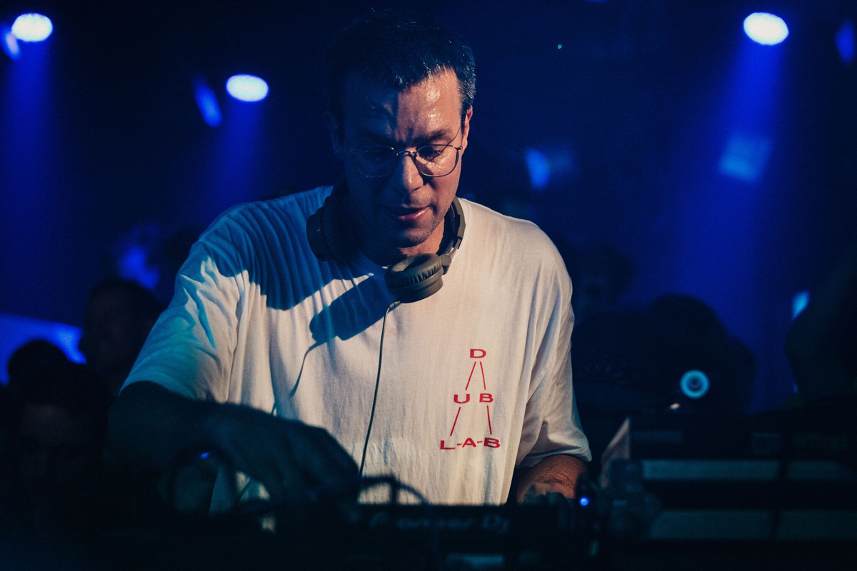 Photo of set Roman Flügel.