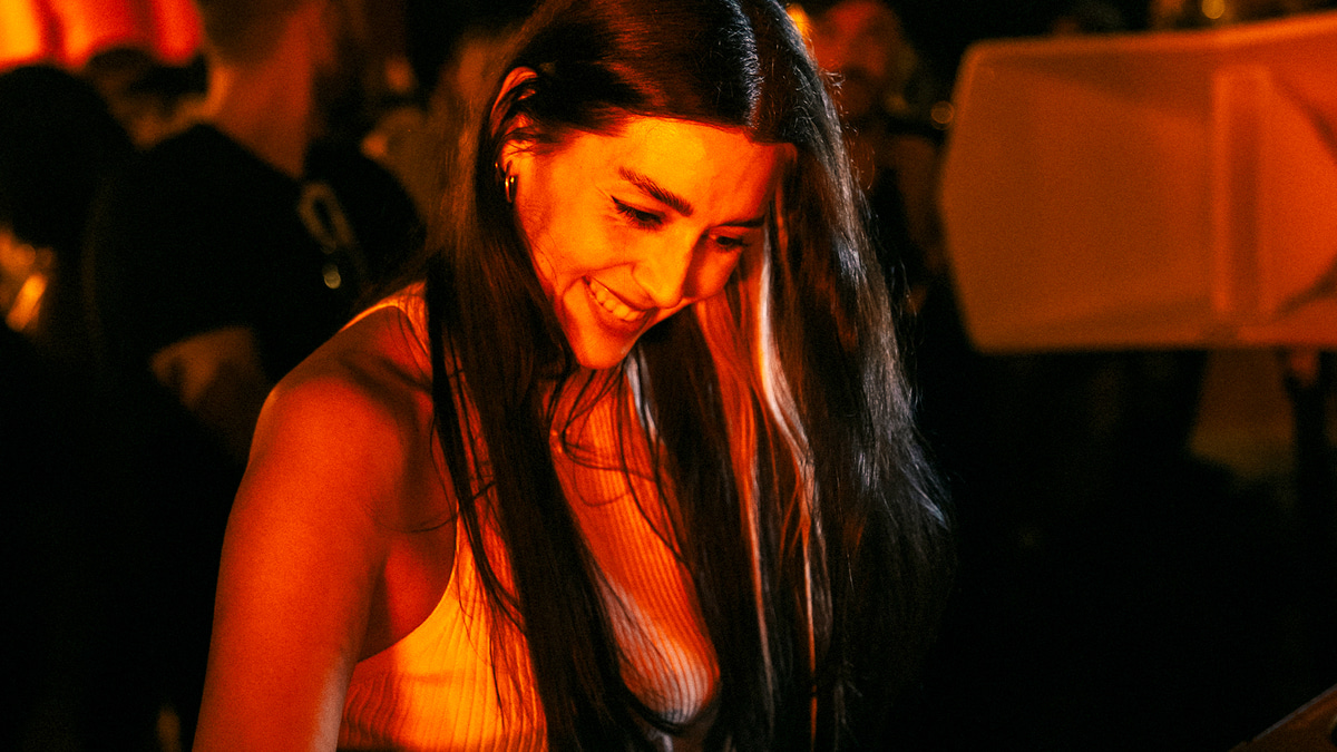 Photo of set Paula Tape.