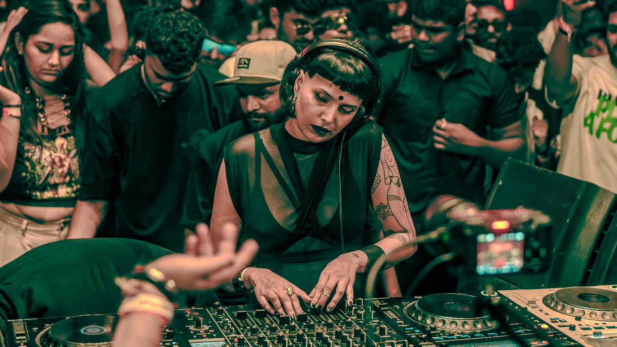 Photo of set Pooja B.