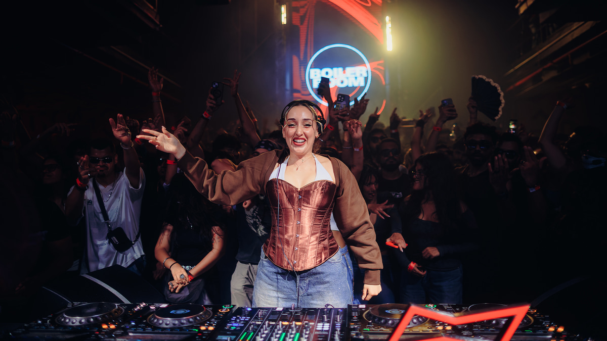 Photo of set SICARIA.