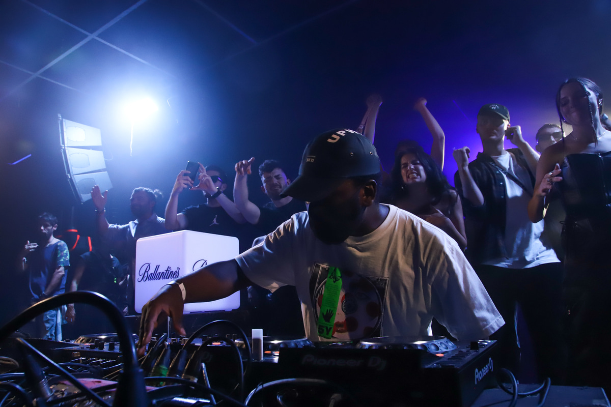 Photo of set Slikback.