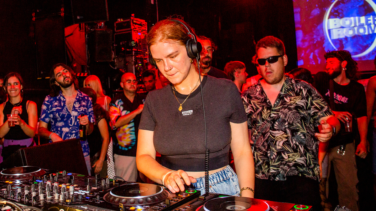 Photo of set Violet.